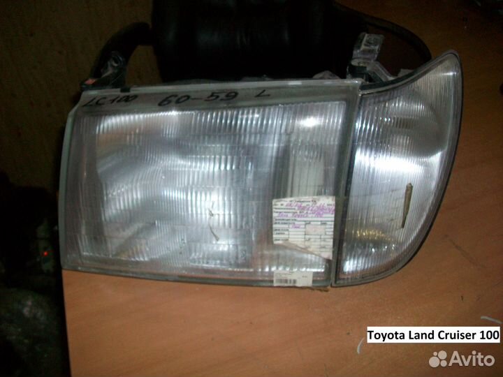 Фара Toyota Land Cruiser 100 (Тойота Ленд Крузер)