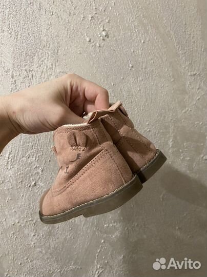 Сапоги ботинки для девочки hm 20-21