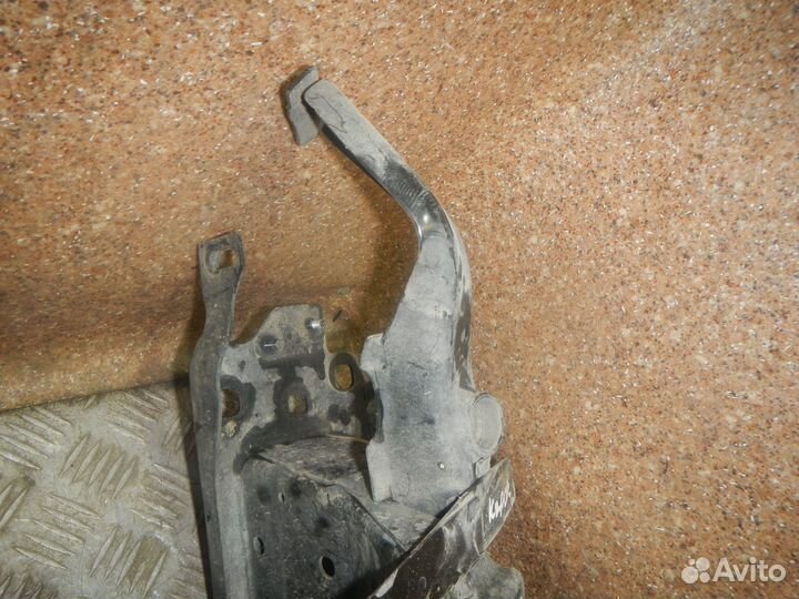 Усилитель бампера переднего, Skoda -karoq (17)