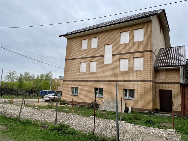 Дом 319,2 м² на участке 4,2 сот.