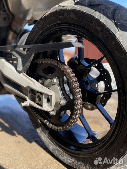 Aprilia Dorsoduro 750