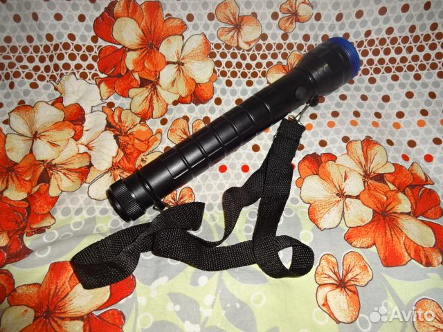 Яркий большой светодиодный фонарь