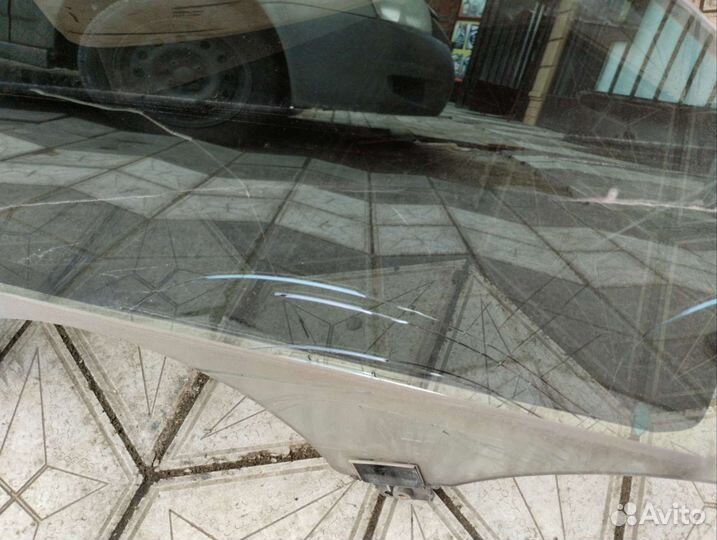 Стекло двери переднее правое Mercedes S-Class W222