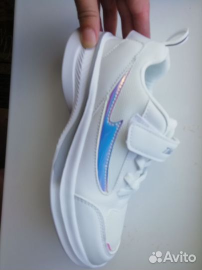 Кроссовки детские новые 33 размер