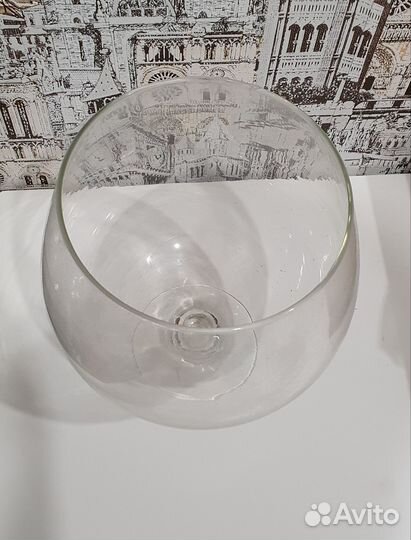 Ваза в виде бокала