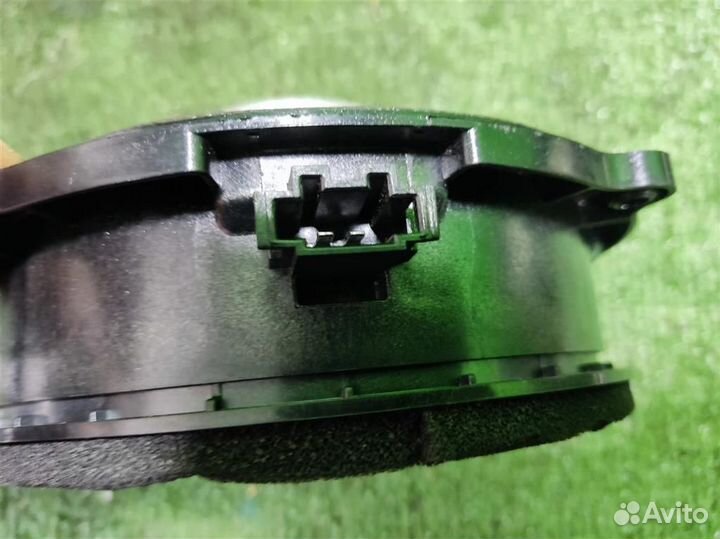 Динамик задней двери Land Rover Discovery 4 2010