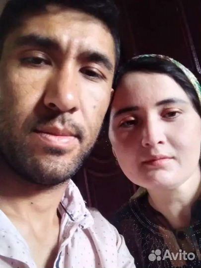 Семейная пара помощники по хозяйству