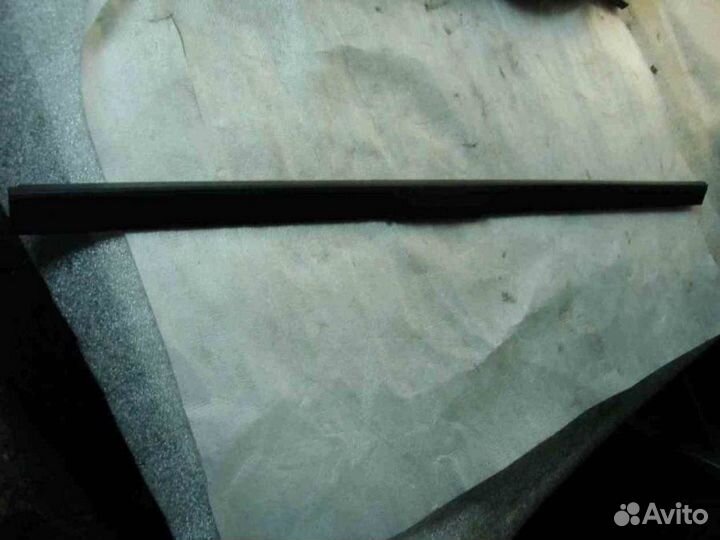 Уплотнитель Mercedes Benz S