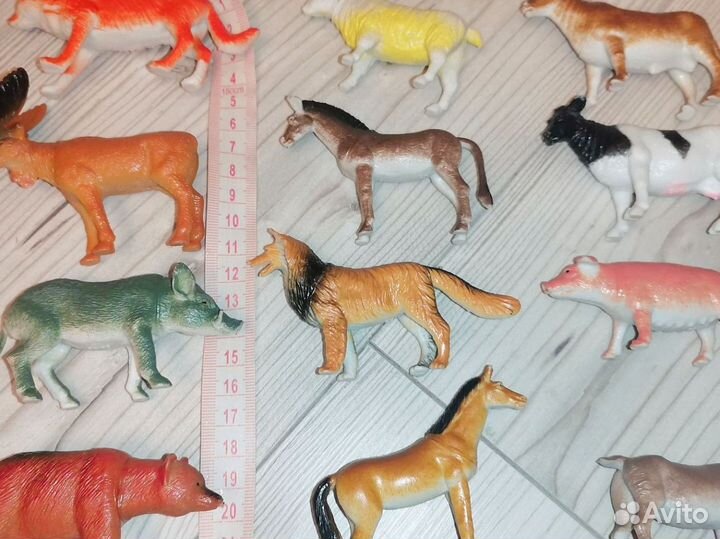 Фигурки животных пакетом