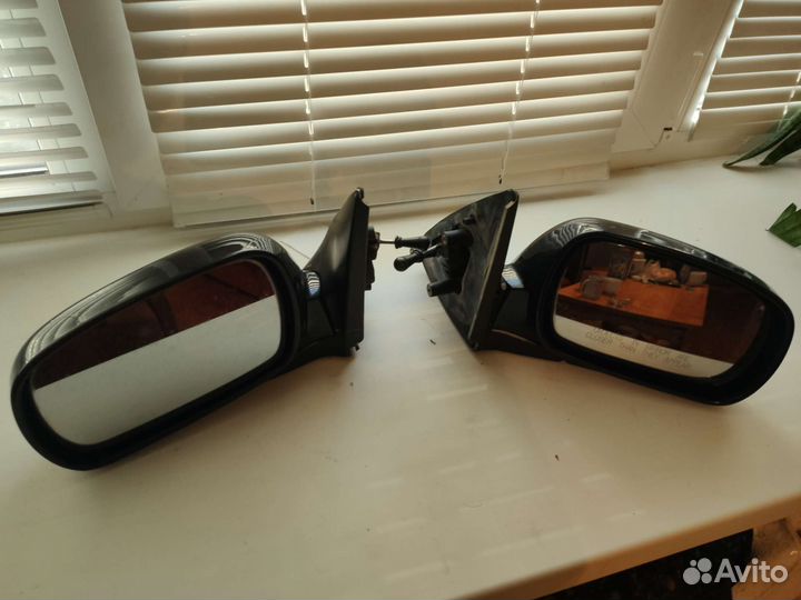 Боковое зеркало на нехиа