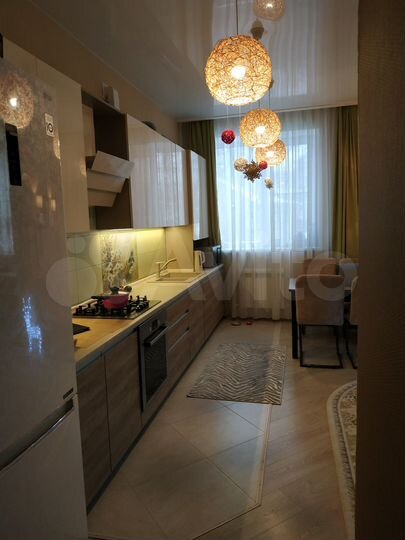 3-к. квартира, 77 м², 1/3 эт.