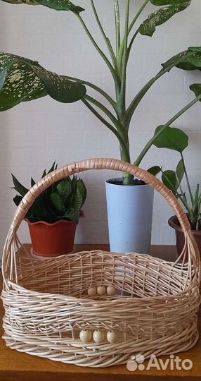Модельные плетеные корзины