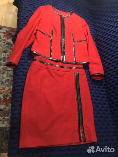 Эффектный деловой костюм