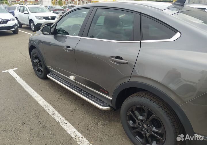 Пороги с накладным листом Renault Arkana 2018