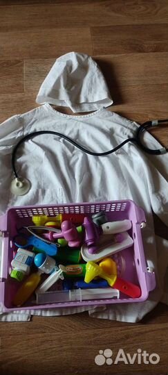 Набор для игры в больницу с халатом и шапочкой