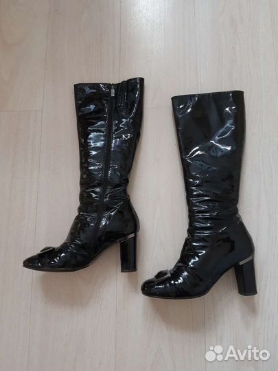 Сапоги на 39. Зима. Лак