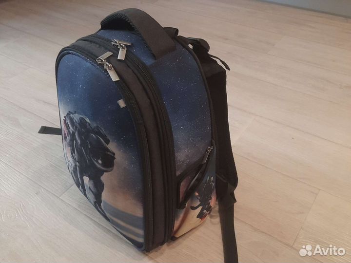 Школьный рюкзак