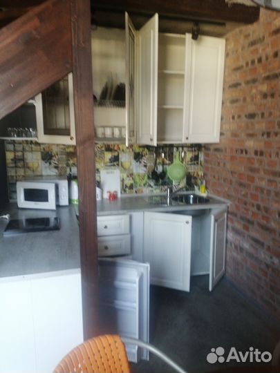 Гостевой Дом Шато Ди Лиз с бассейном кабардинка