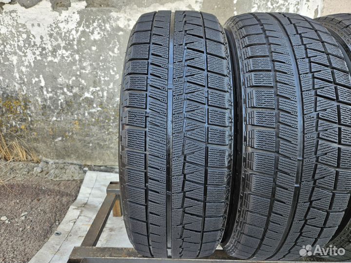 Bridgestone Blizzak Revo GZ 225/60 R17 99S