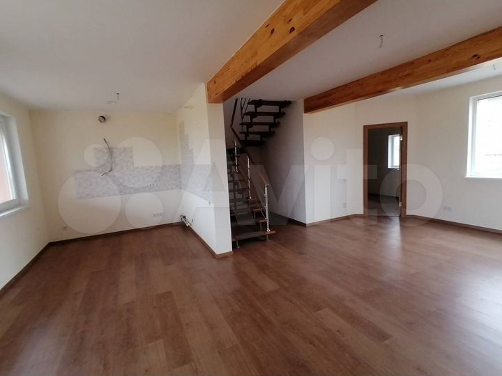 Таунхаус 130 м² на участке 5,8 сот.