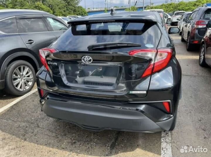 Заглушка стоп сигнала в задний бампер Ch-r