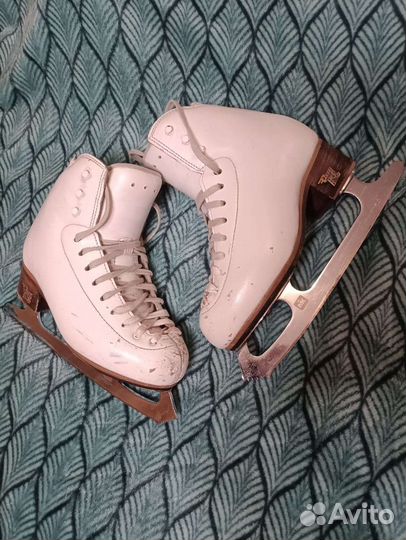 Коньки фигурные