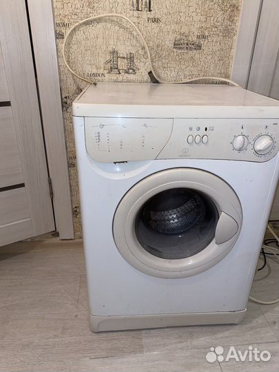 Не работает. Продается на запчасти