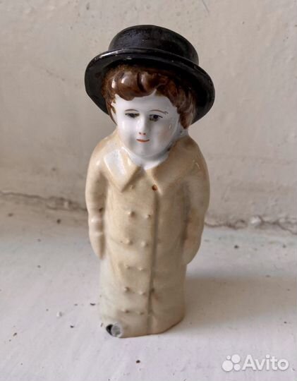 Солонка мальчик в шляпе