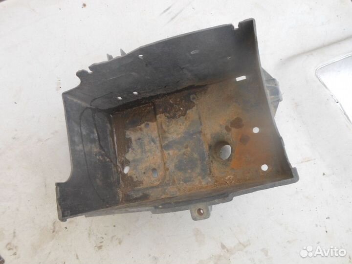 Корпус под аккумулятор для Peugeot 406 1995-2004
