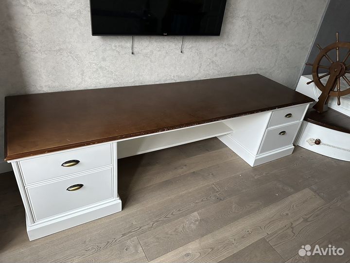 Эксклюзивная мебель из массива для детской комнаты