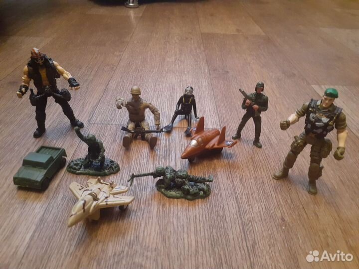 Игрушки солдатики