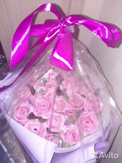 Большой букет роз из зефира со скидкой 50