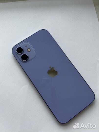 iPhone 12, 64 ГБ
