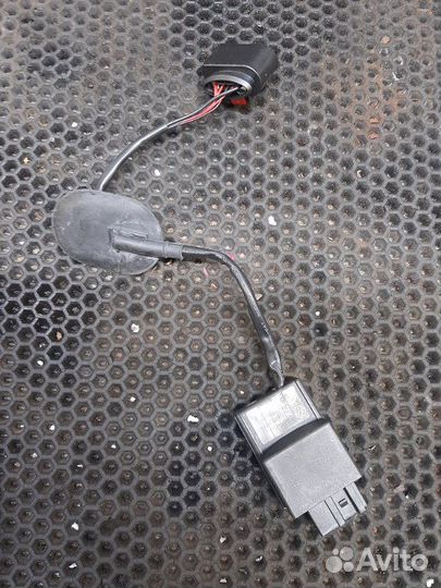 Блок управления топливным насосом Skoda Rapid 2015