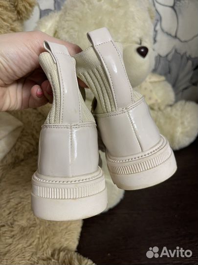 Ботинки для девочки