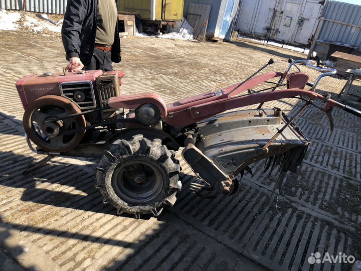 Трактор культиватор