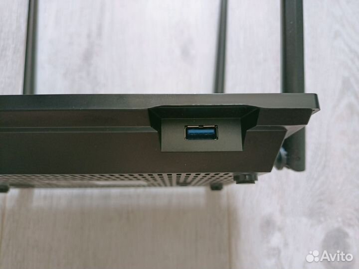 Wi-Fi роутер D-Link DIR-853