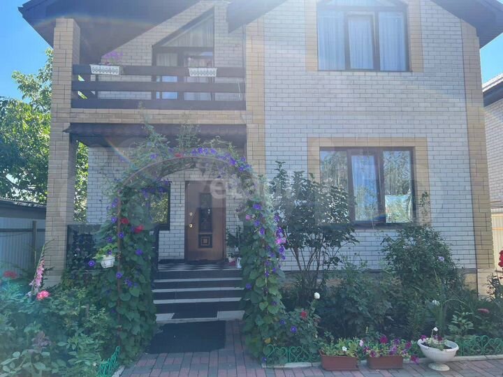 Дом 158 м² на участке 3,9 сот.