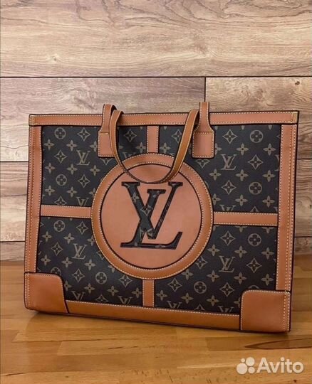 Сумка Louis Vuitton