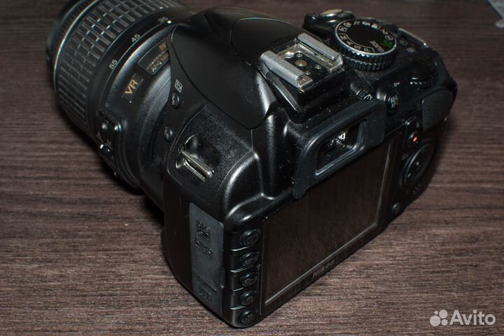 Nikon d3100 body + объектив