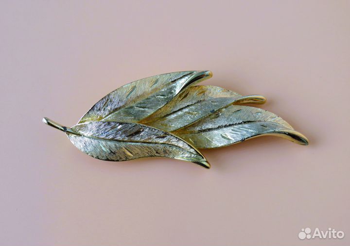 Крупная винтажная брошь Американский винтаж