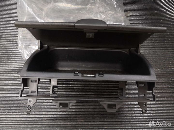 Бардачок mazda 6