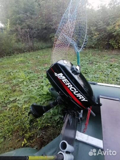 Лодка с мотором