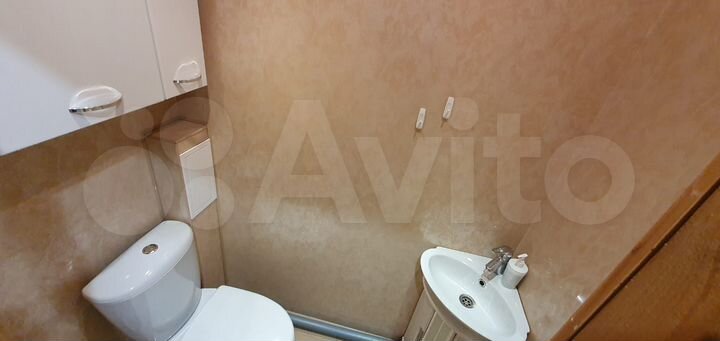 2-к. квартира, 42 м², 1/5 эт.