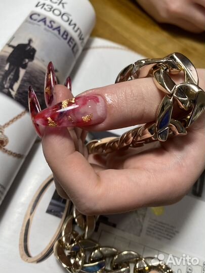 Мастер маникюра и педикюра