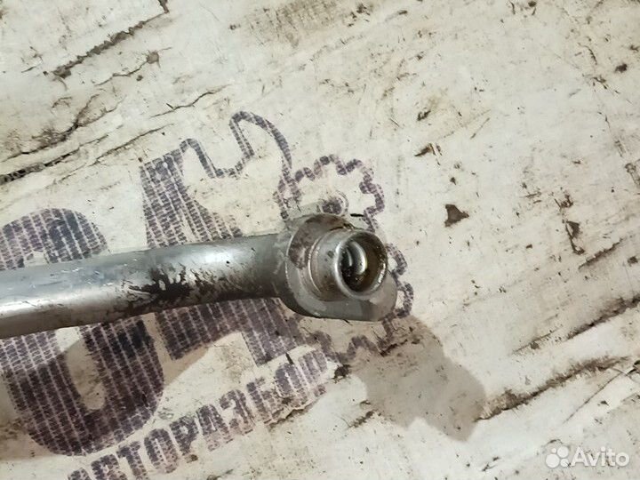 Трубка кондиционера из салона на трубку компрессор