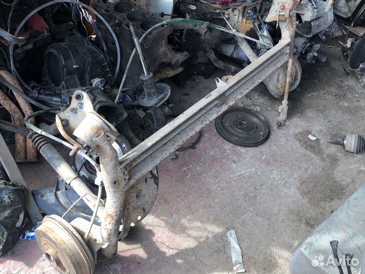 Балка задний Рено Логан