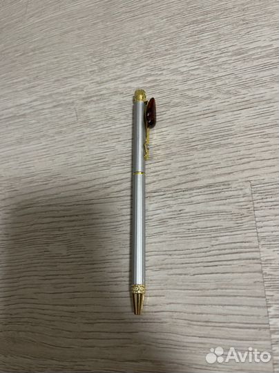 Ручка шариковая с янтарным камнем