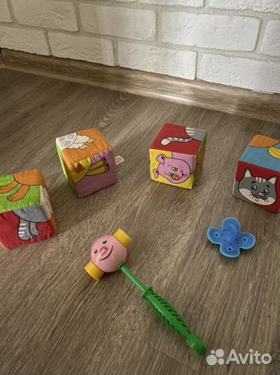Развивающие игрушки
