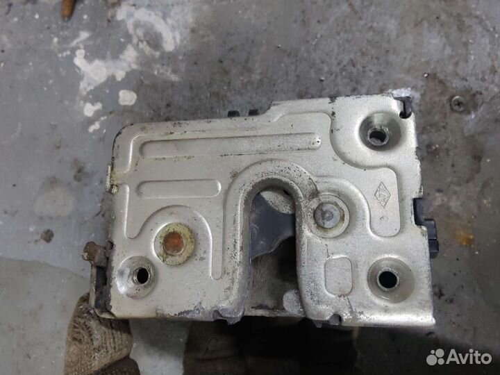 Замок двери задний правый Renault Logan